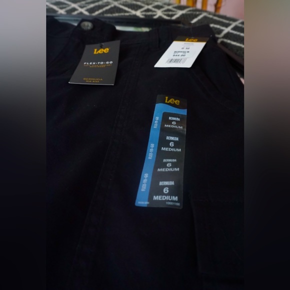 SOLD ALREADY!!LEE BLACK BERMUDA NEW - Picture 5 of 10